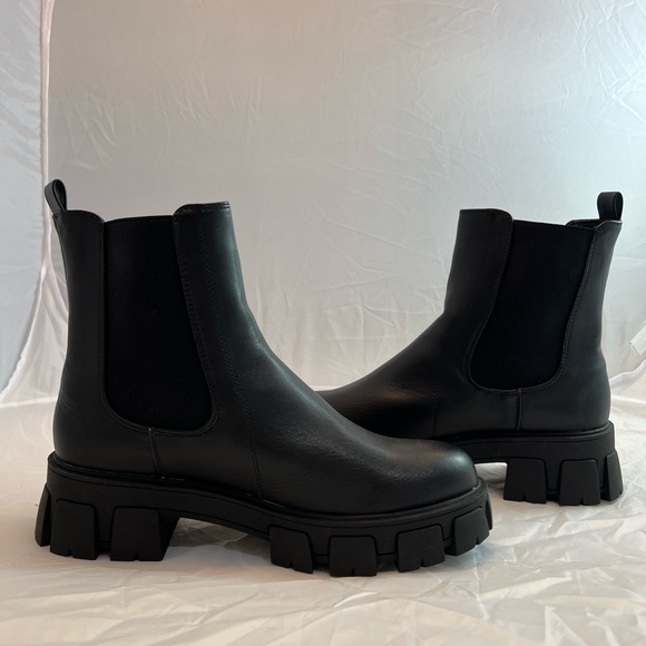 Steve Madden black boots size 40 - Picture 1 of 5